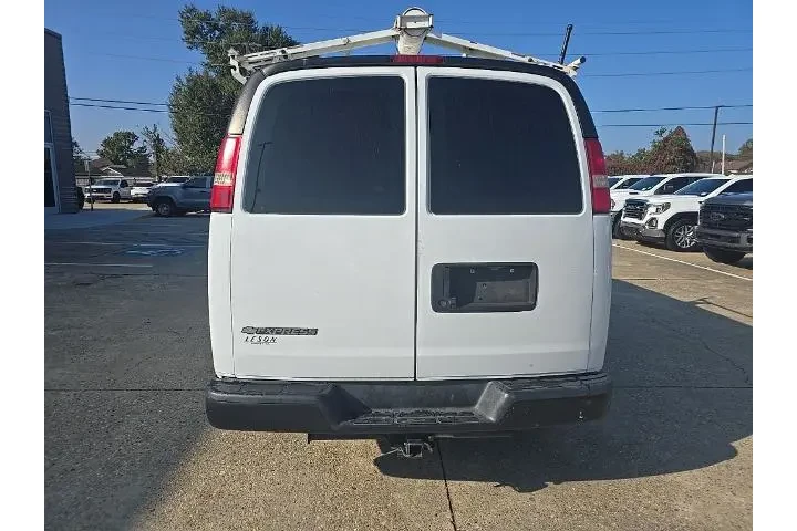 $21980 : Chevrolet Express 2018 2500 image 7