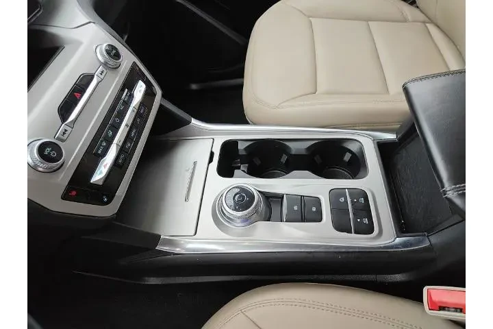 $28531 : Ford Explorer 2023 XLT 4dr S image 7