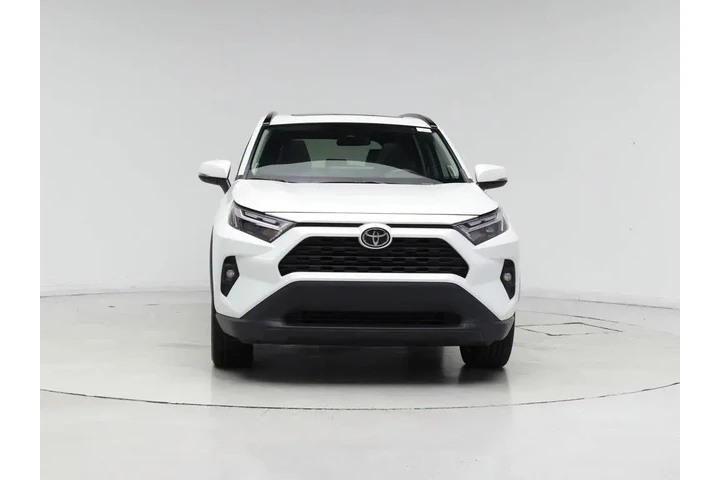 $28998 : Toyota RAV4 2023 XLE Premium image 5