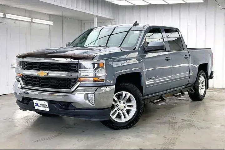 $28990 : Chevrolet Silverado 1500 201 image 2