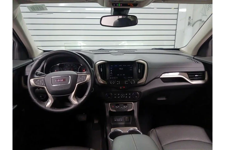 $32998 : GMC Terrain 2024 AWD Denali image 9