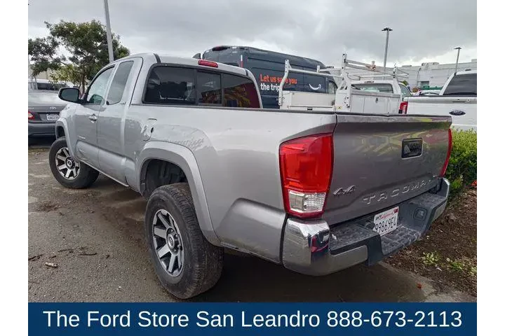 $15950 : Toyota Tacoma 2016 4x4 SR5 4 image 3