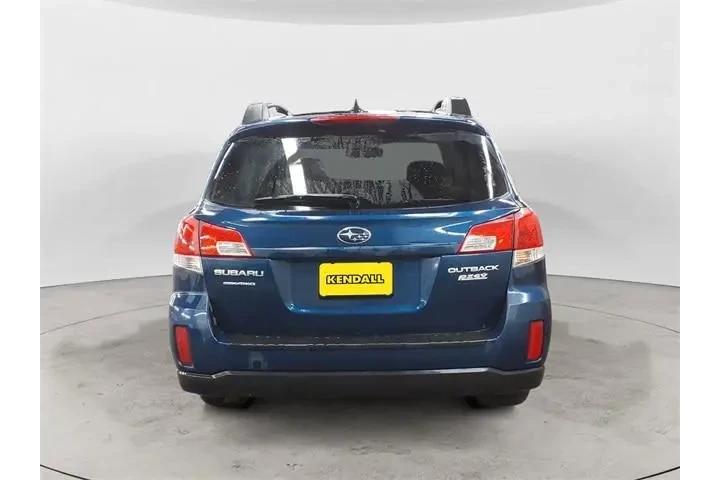 $6961 : Subaru Outback 2011 AWD 2.5i image 4