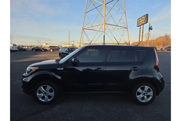 $10995 : 2018 Soul Base 6M image 2