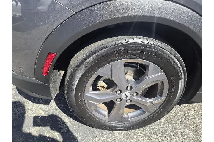 $28985 : Ford Mustang Mach-E 2023 Sel image 5