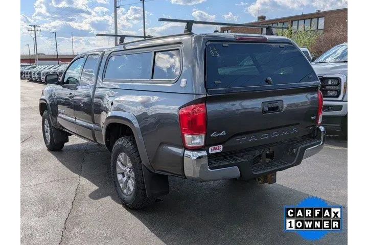 $29110 : Toyota Tacoma 2016 4x4 SR5 V image 5