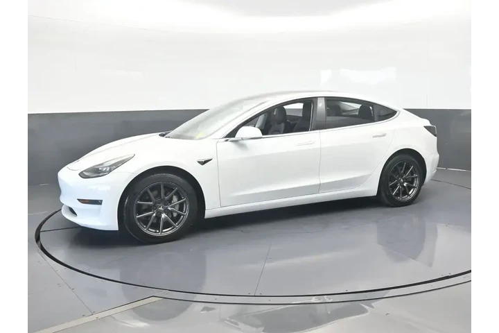$16991 : Tesla Model 3 2019 Mid Range image 2