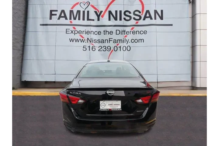 $25143 : Nissan Altima 2024 2.0 SR 4d image 4