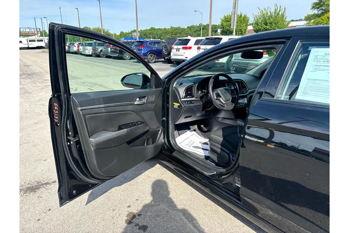 $9280 : 2018 Elantra Value Edition 2. image 10
