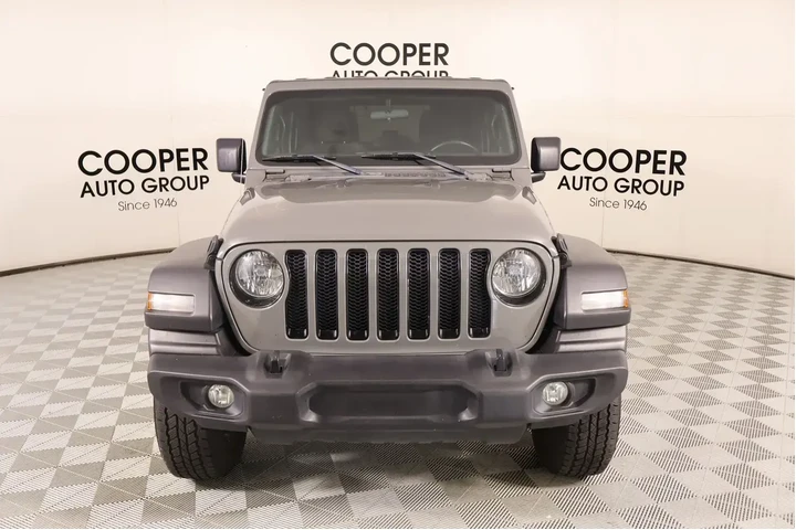 $25499 : Jeep Wrangler Unlimited 2021 image 9