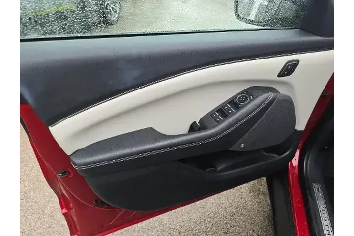 $31950 : Ford Mustang Mach-E 2022 AWD image 9