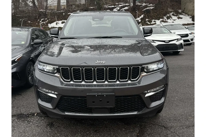$27985 : Jeep Grand Cherokee 2022 4x4 image 2
