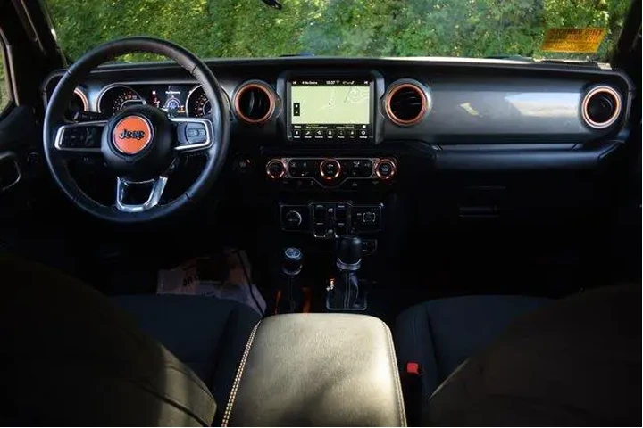 $30500 : Jeep Wrangler Unlimited 2022 image 8