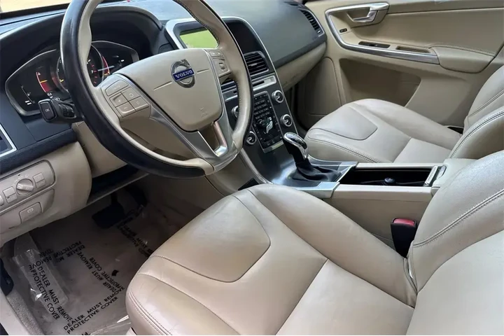 $12999 : Volvo XC60 2015 T6 Drive-E 4 image 9