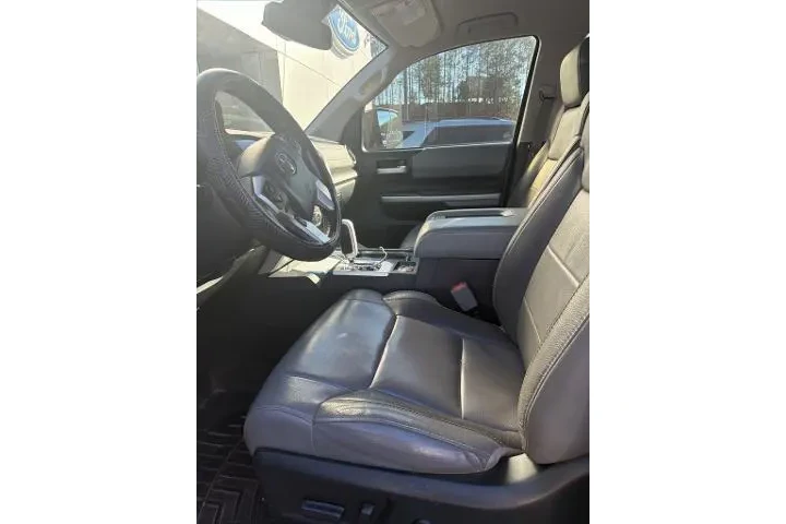 $29720 : Toyota Tundra 2018 4x4 Limit image 9