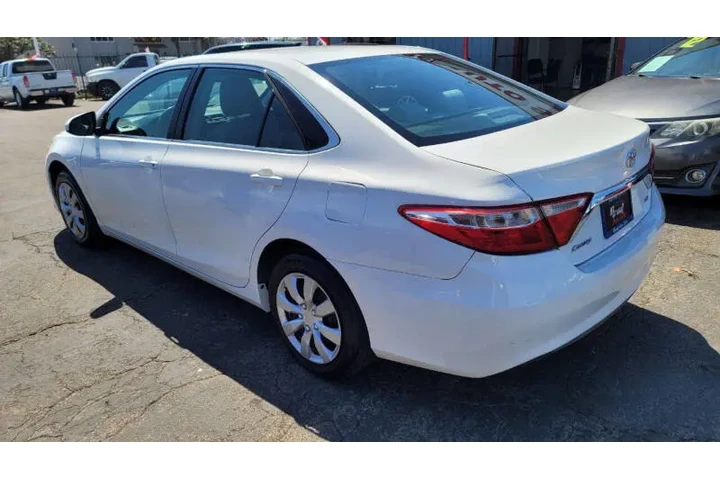 $13995 : 2015 Camry LE image 5