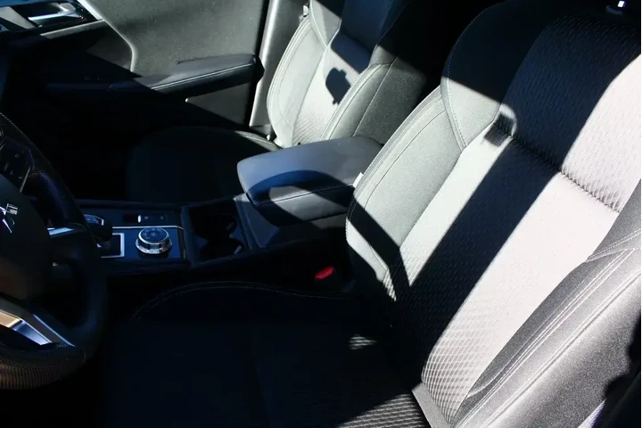 $23157 : Mitsubishi Outlander 2024 ES image 3