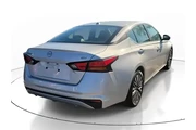 $16991 : Nissan Altima 2023 2.5 SV 4d thumbnail