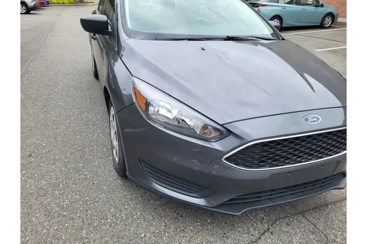 $5900 : 2018 Focus S image 5