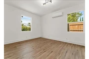 $4000 : Nice 3 bedroom house thumbnail