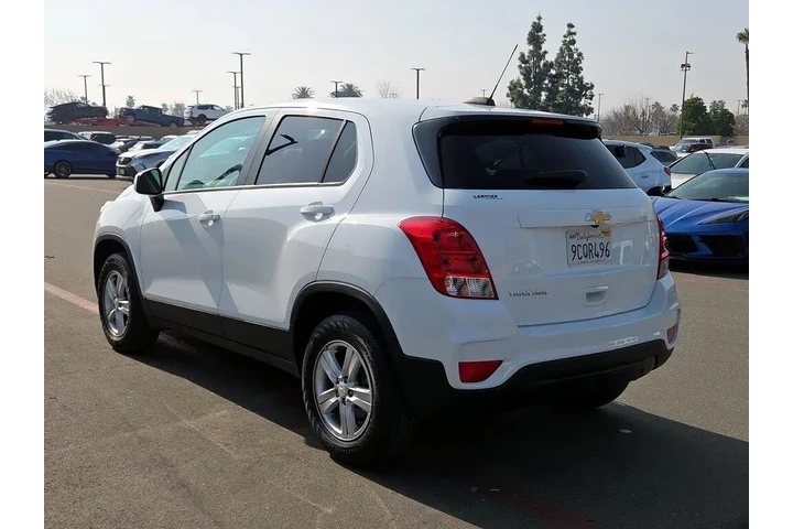 $18998 : Chevrolet Trax 2022 AWD LS 4 image 7