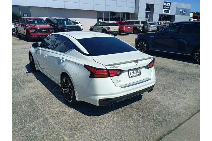 $21160 : Nissan Altima 2023 2.5 SR 4d image 7