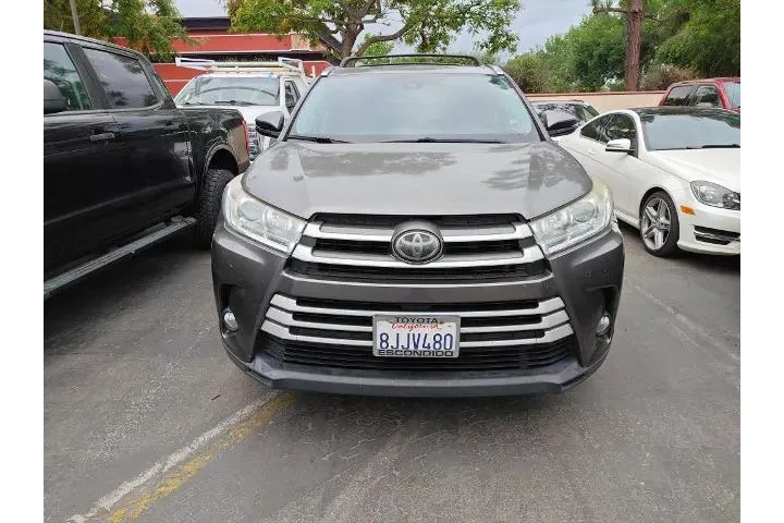$25187 : Toyota Highlander 2019 SE 4d image 10