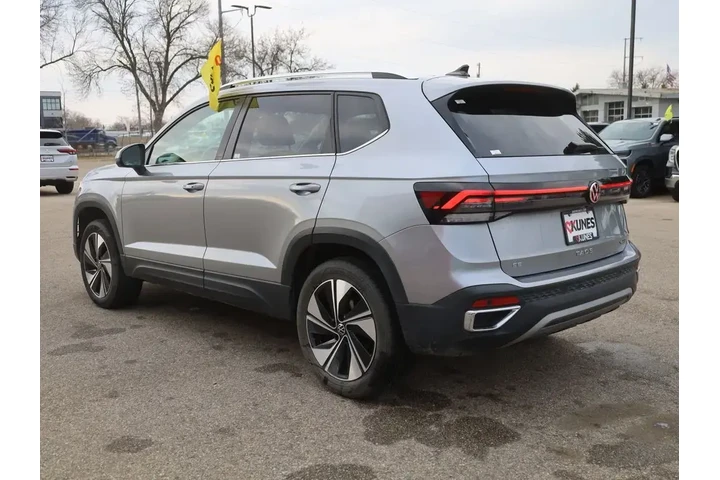 $24277 : Volkswagen Taos 2025 AWD SE image 7