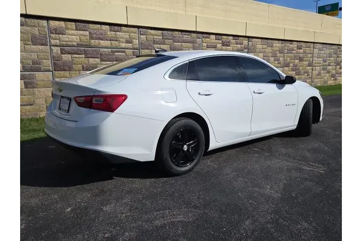 $19211 : Chevrolet Malibu 2022 LS 4dr image 7