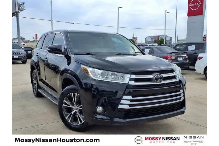 $23195 : Toyota Highlander 2018 LE 4d image 1