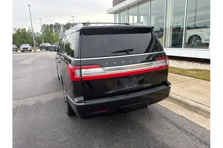$38474 : Lincoln Navigator L 2020 4x4 image 10