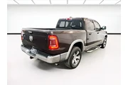 $27800 : Ram 1500 2019 4x4 Laramie 4d thumbnail