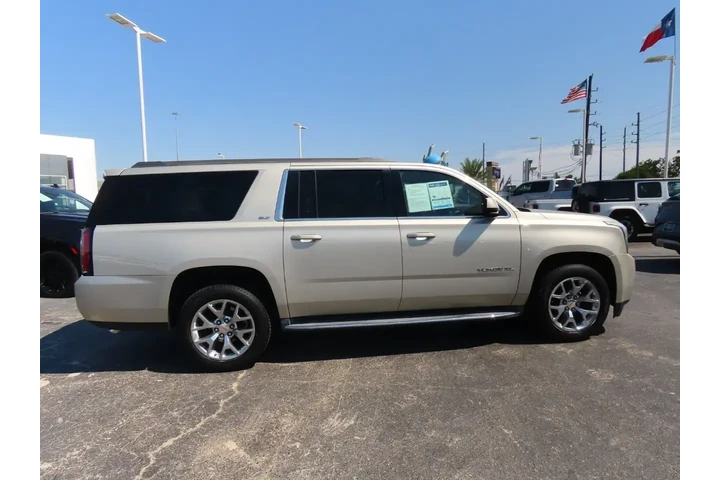 $18999 : GMC Yukon XL 2015 4x2 SLT 4d image 10