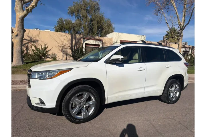 $15495 : 2015 Highlander image 3