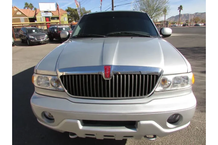 $7995 : 2000 Navigator image 9