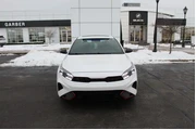 $17986 : Kia Forte 2023 GT-Line 4dr S thumbnail