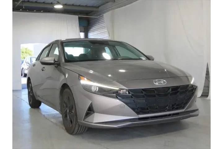 $17997 : Hyundai ELANTRA 2023 SEL 4dr image 3