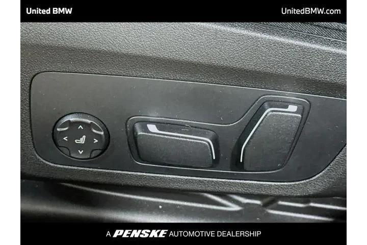 $38495 : BMW 3 Series 2025 330i 4dr S image 4