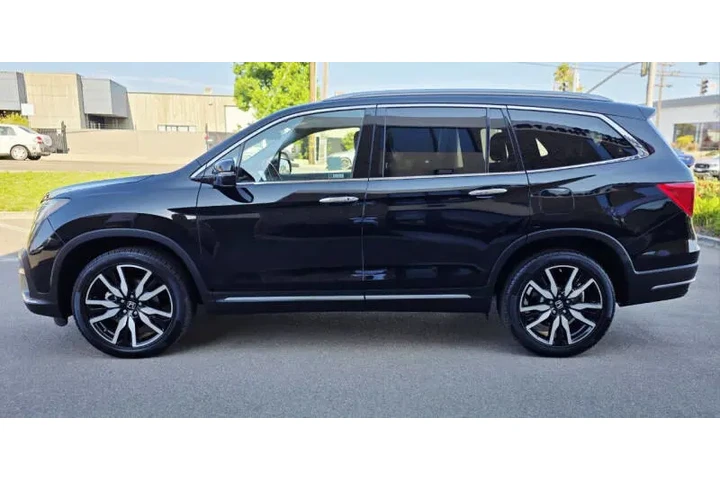 $21450 : 2019 Pilot Touring image 3