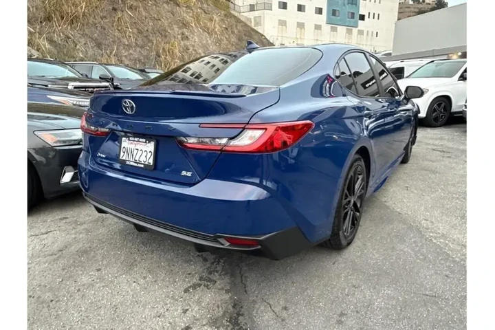 $28388 : Toyota Camry 2025 SE 4dr Sed image 10