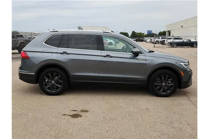$26995 : Volkswagen Tiguan 2024 SE 4d image 5