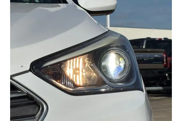 $13795 : Hyundai SANTA FE Sport 2018 image 9