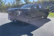 $64998 : PRE-OWNED 2023 SIERRA 1500 DE thumbnail