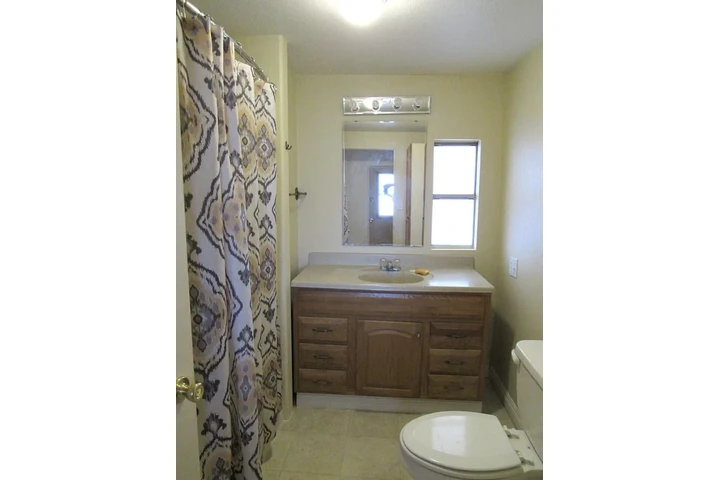 $1150 : on full size lot image 4