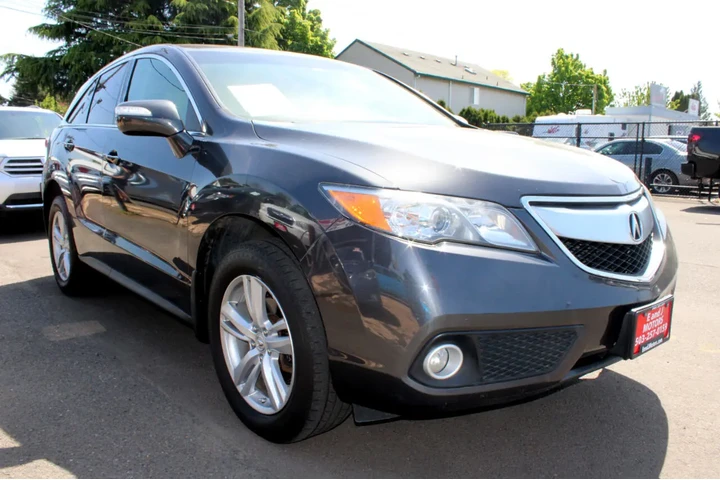 $12795 : 2013 RDX AWD 4dr Tech Pkg image 8