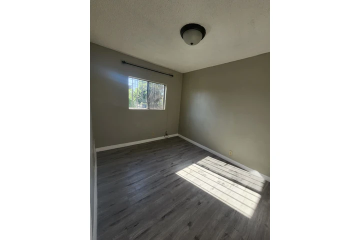 $2095 : Apt 2 Recamaras con Parking image 6