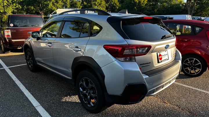 $26800 : PRE-OWNED 2021 SUBARU CROSSTR image 8