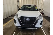 $12993 : Nissan Kicks 2023 S 4dr Cros thumbnail