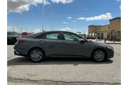 $19627 : Hyundai ELANTRA 2024 SEL 4dr thumbnail