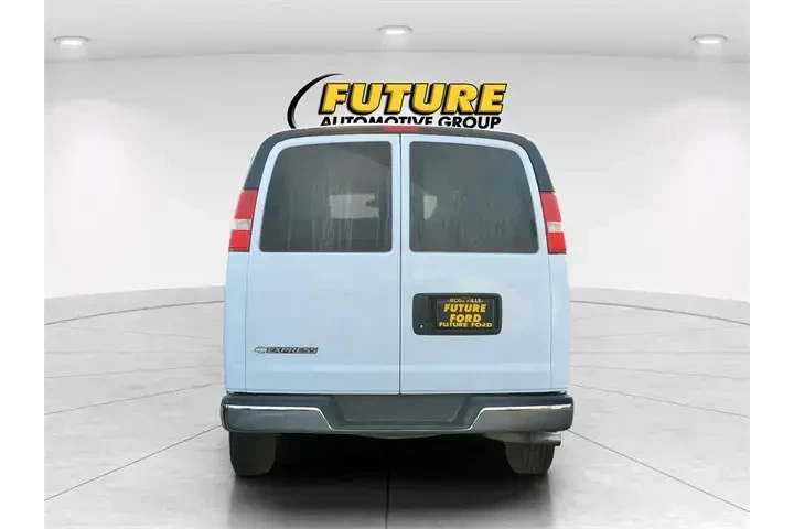 $28234 : Chevrolet Express 2020 LT 35 image 5